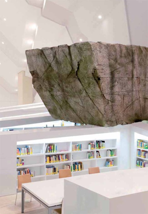 Jorge Perianes. "Sín título", 2011. Poliestireno expandido, madera y pintura acrílica