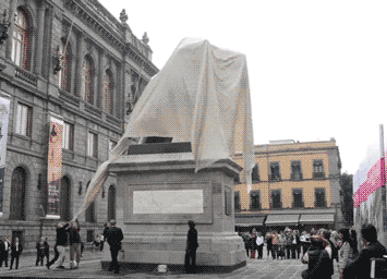 Monumentos a la&nbsp;idiotez